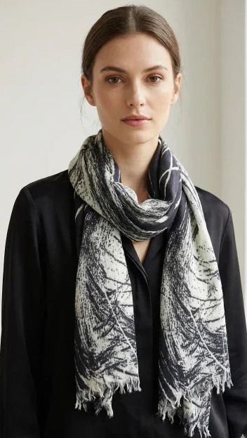 Black and white scarf